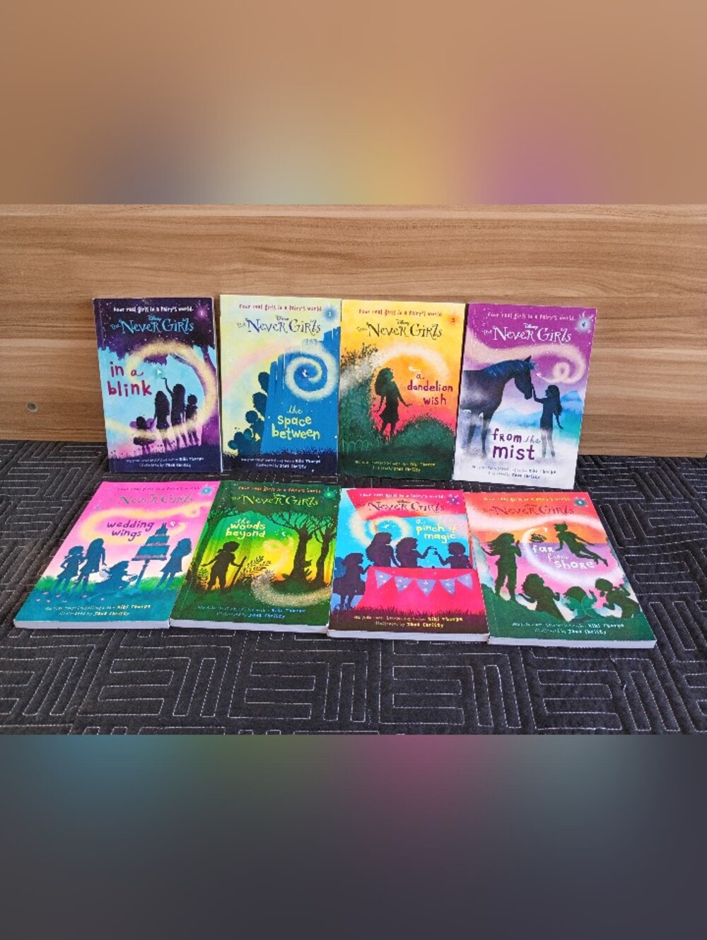 The Never Girls 8-Book Set - Colorful Children's Chapter Books